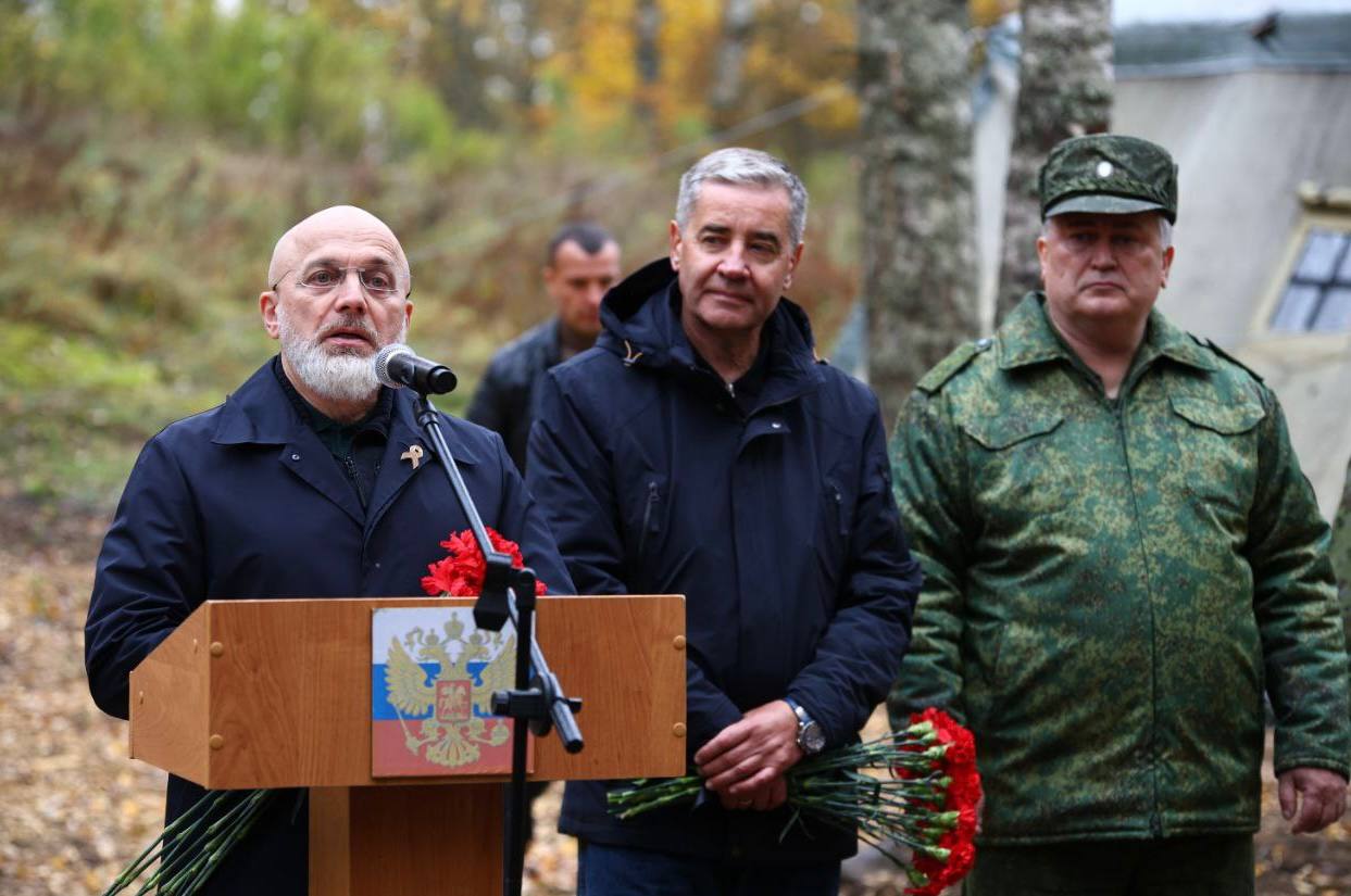 Председатель парламента Карелии принял участие в открытии памятника пограничнику Бусалову