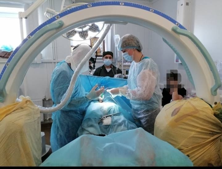 Элиссан Шандалович поздравил анестезиологов-реаниматологов с праздником