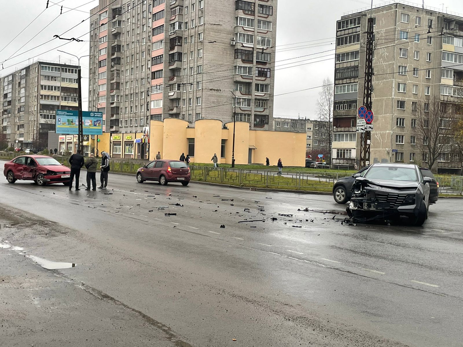 В Петрозаводске произошло жесткое ДТП В Петрозаводске произошло жесткое ДТП