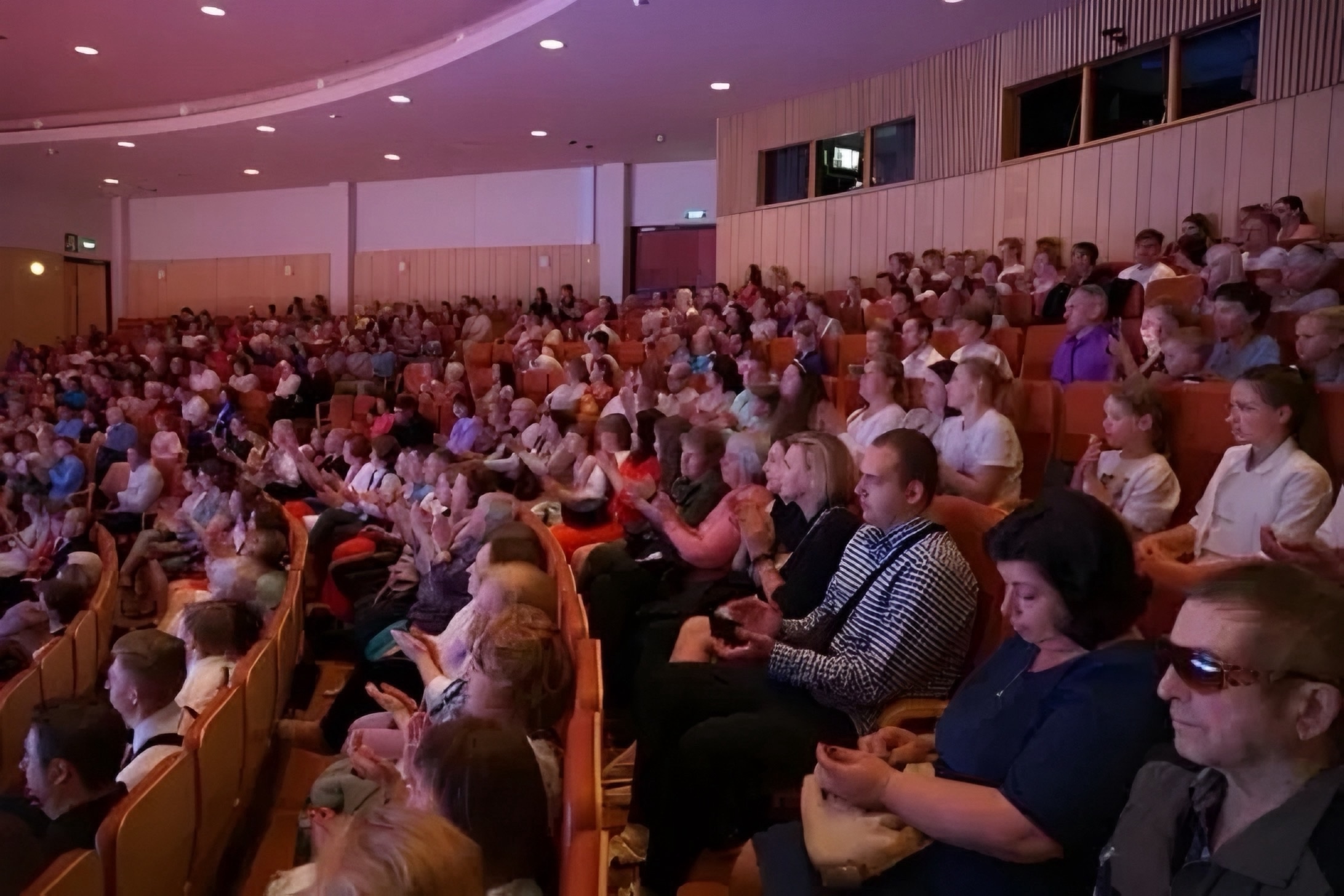 Серьёзные вопросы воспитания культуры у детей подняли в соцсетях