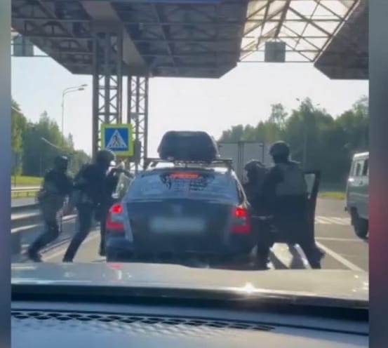 Накрыли банду, наводнявшую наркотиками Карелию и другие регионы: при задержании нашли 50 кило запрещенного зелья