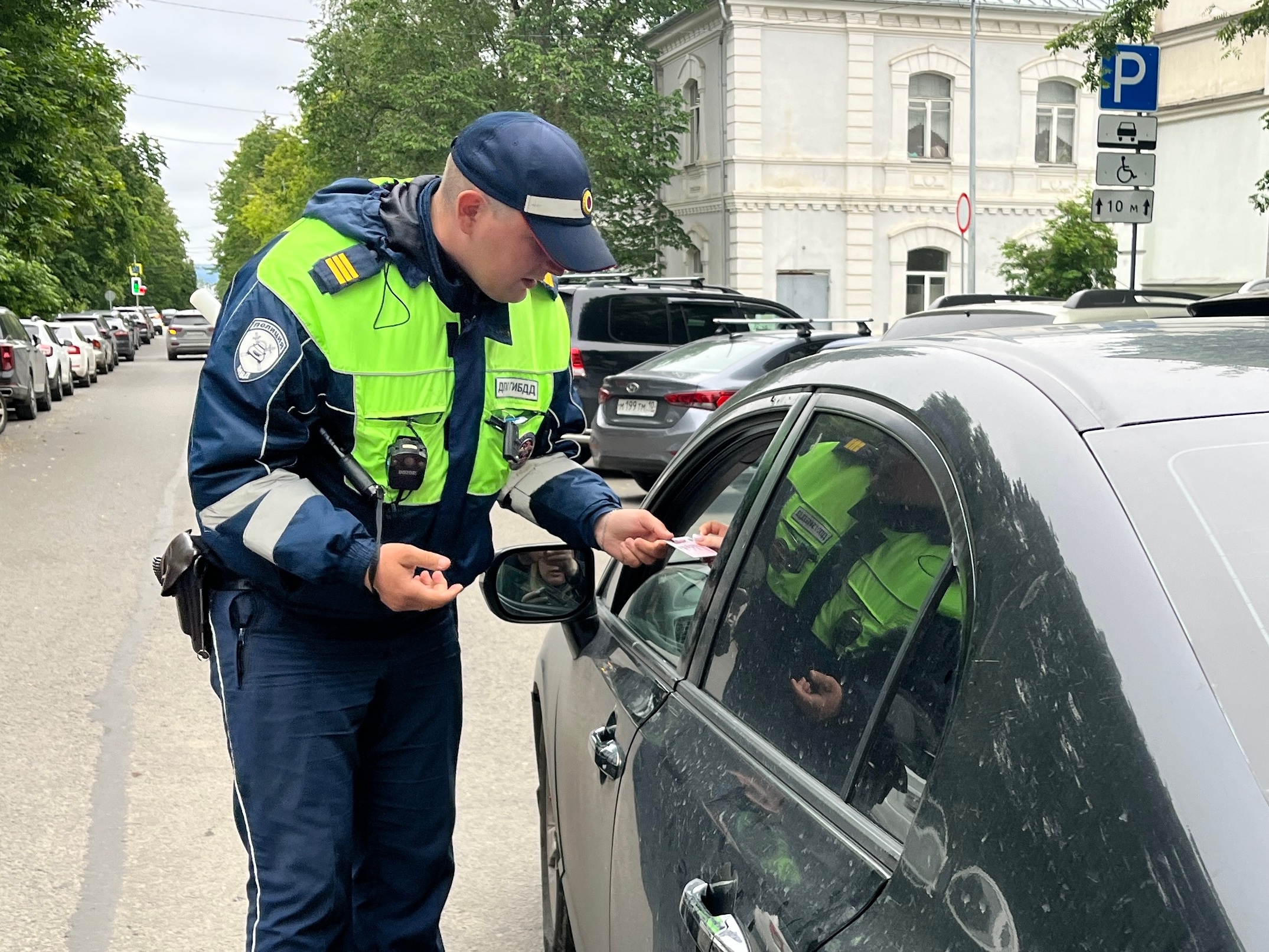 Полиция Петрозаводска проверяет, как везут детей в автомобилях
