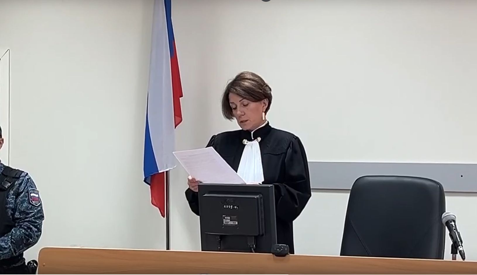 Появилось видео из зала суда, когда бизнесмена Белугу приговорили к полумиллиардному штрафу