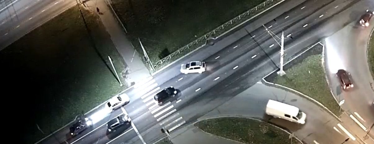 Поехавшая «против шерсти» легковушка парализовала движение в крупном районе Петрозаводска, две машины столкнулись