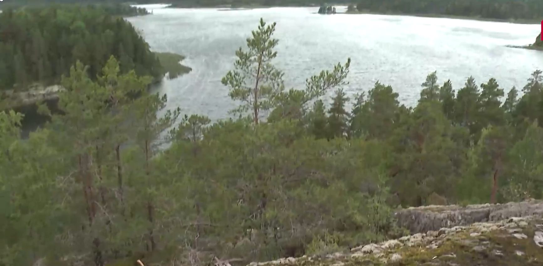 Гид бросил туристов с детьми на острове в Карелии