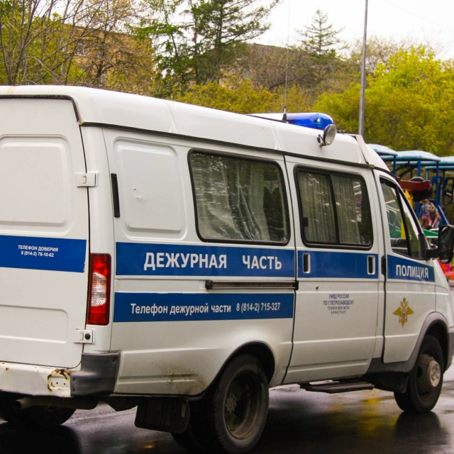 Наловчившийся в кражах петрозаводчанин за полчаса обнес два магазина техники в торговом центре города Наловчившийся в кражах петрозаводчанин за полчаса обнес два магазина техники в торговом центре города