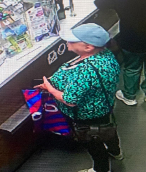 Полиция Петрозаводска разыскивает причастную к преступлению женщину