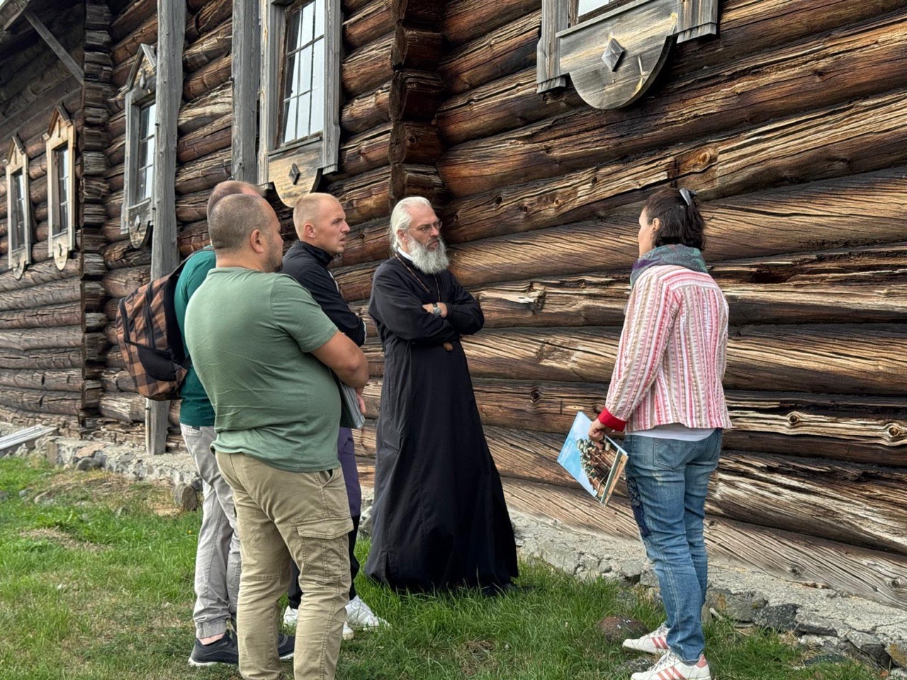 Хранители деревянного зодчества из Беларуси посетили музей-заповедник «Кижи»