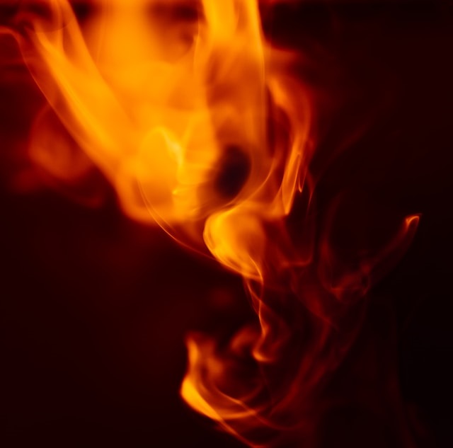 ЛЭП и счетчик загорелись в одном из поселков Карелии