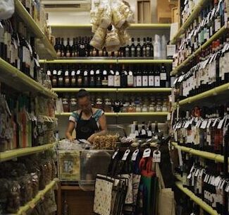 Россиянам рассказали, как определить некачественное вино Россиянам рассказали, как определить некачественное вино