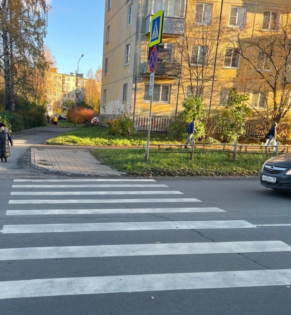 Женщину госпитализировали: стали известны подробности ДТП с наездом на пешехода в Петрозаводске