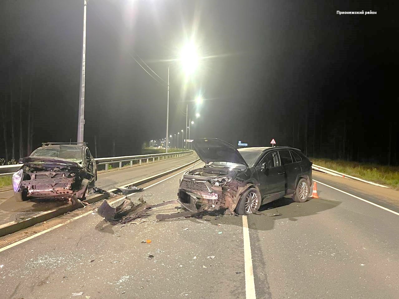 Автоледи круто вошла в поворот и оказалась на «встречке»: появились подробности ДТП в Прионежье