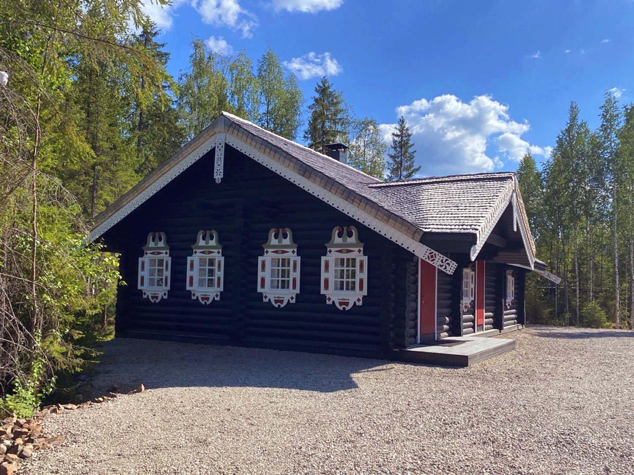 Этнодом для туристов построили в Пряжинском районе