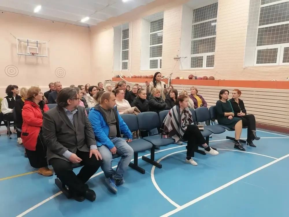 После жалоб на школьное питание в Чалне отстранили заведующего и заменят работников столовой