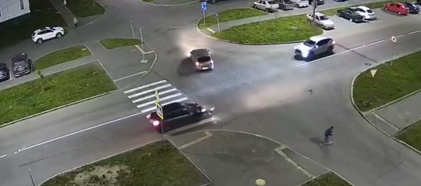 Автомобиль сбил подростка на самокате в густонаселенном районе Петрозаводска