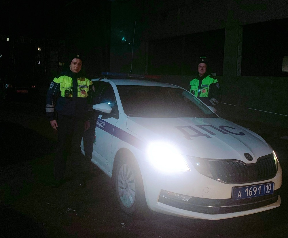 Профессионализм и отзывчивость: жительница Карелии поблагодарила сотрудников ДПС