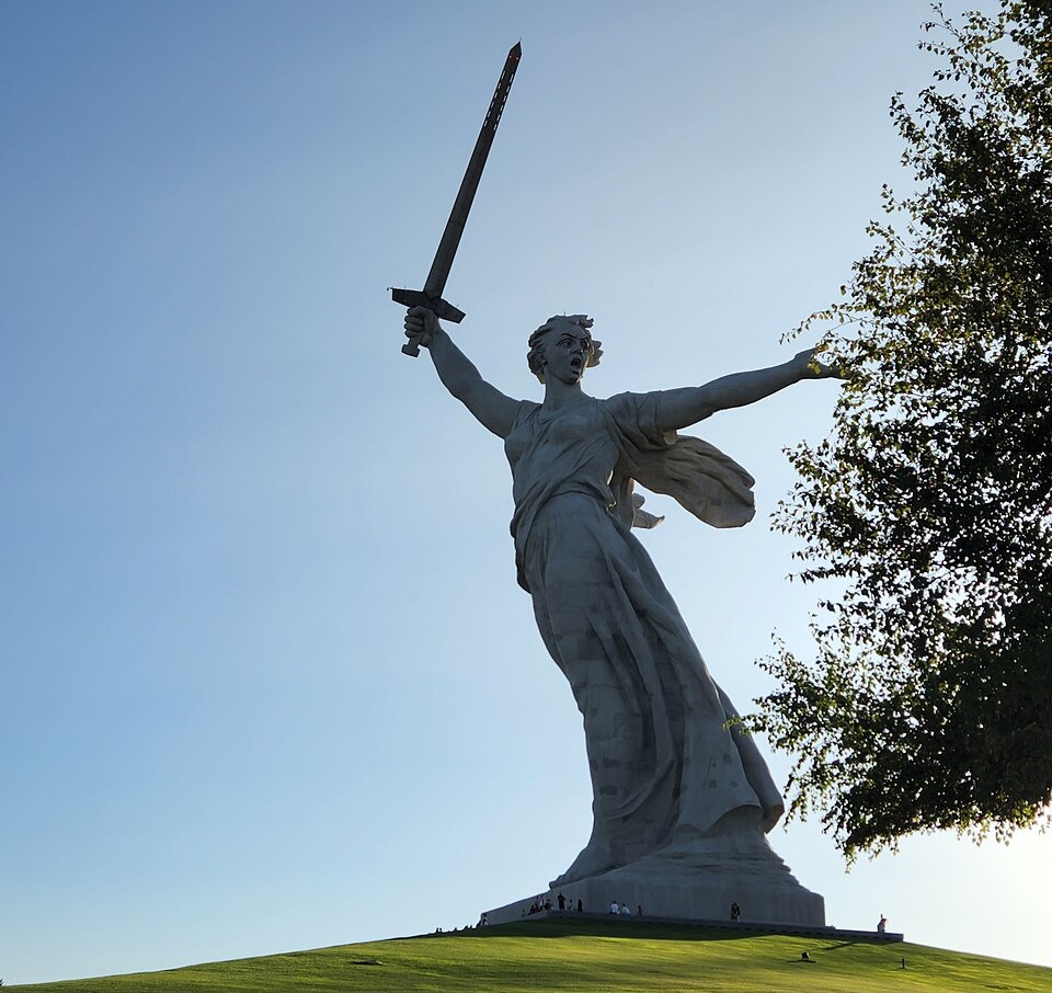 Волгоград вчера стал Сталинградом