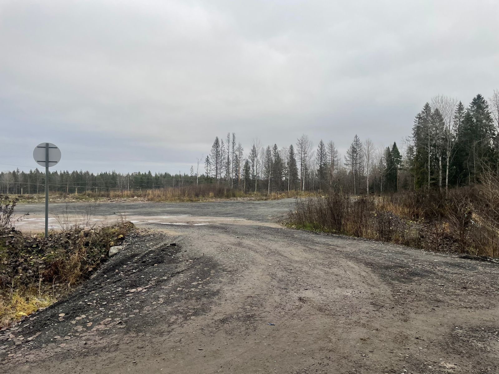 Парковка у трассы «Фонтаны» стала удобнее для автомобилистов