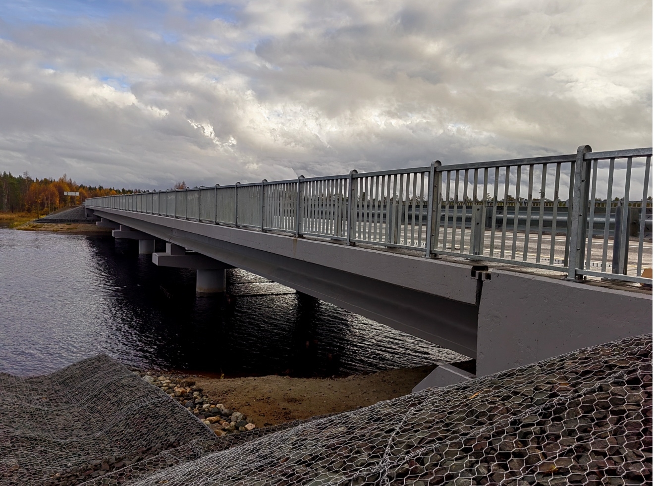 В Карелии полностью обновили мост через Чирко-Кемь