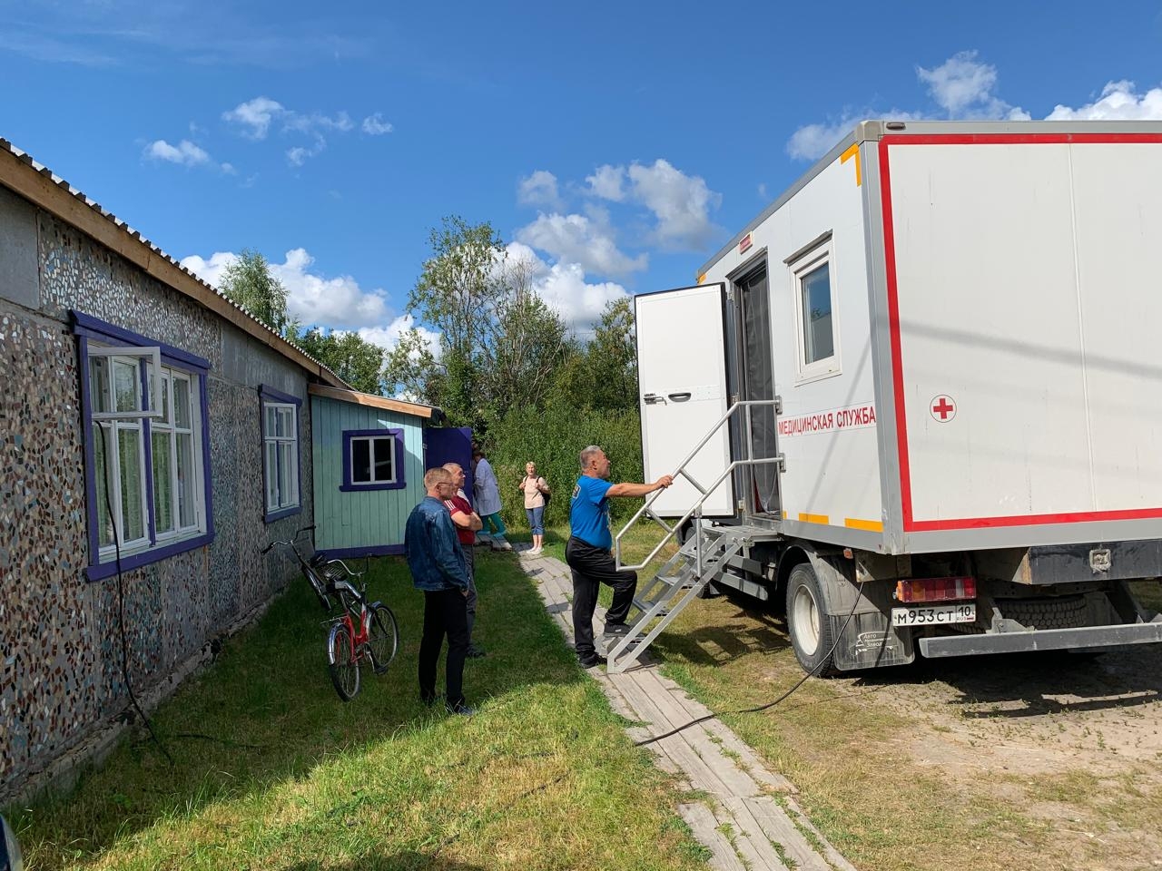 Флюорограф на колесах уже осмотрел более 9 тыс. жителей Карелии