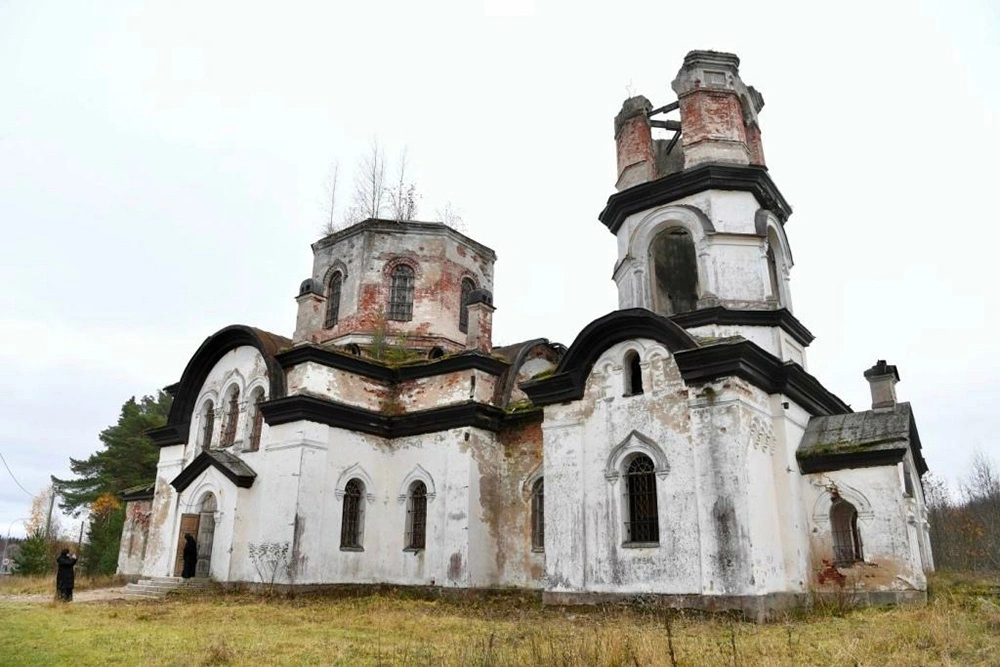 Первое богослужение прошло в новом подворье карельского Новодевичьего монастыря