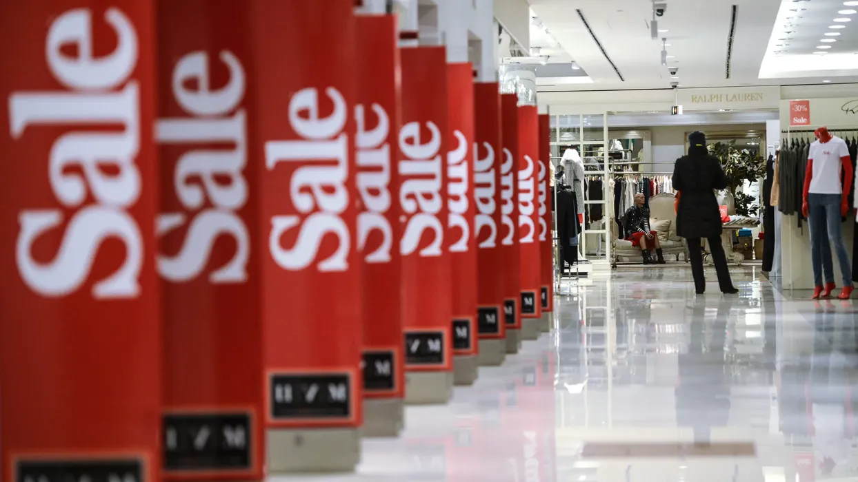 Поколение Y и Z активнее готовятся к предновогодним распродажам в Карелии