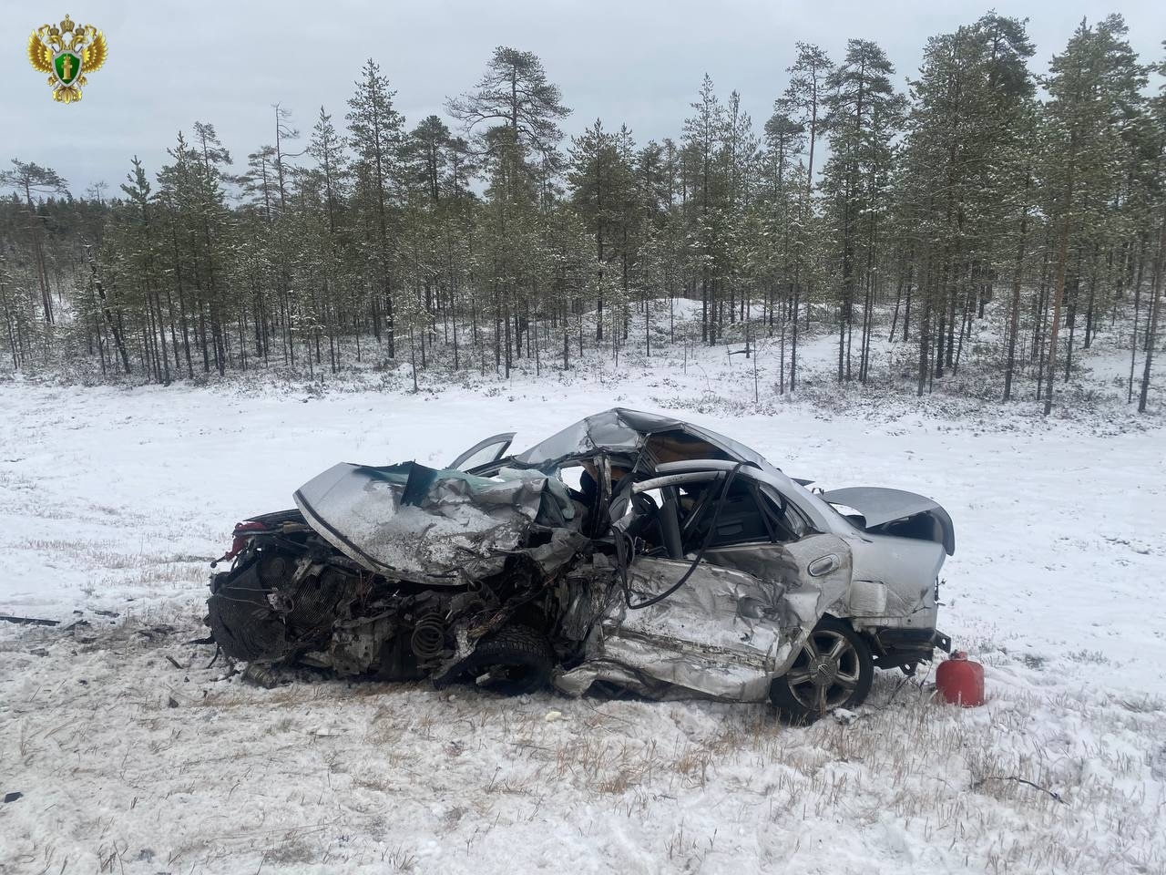 Прокуратура организовала проверку после гибели людей в ДТП в Кемском районе