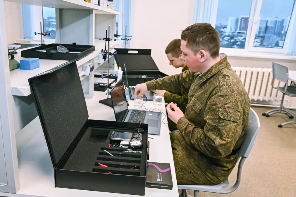 В карельском кадетском корпусе появились 3D-принтеры и роботы