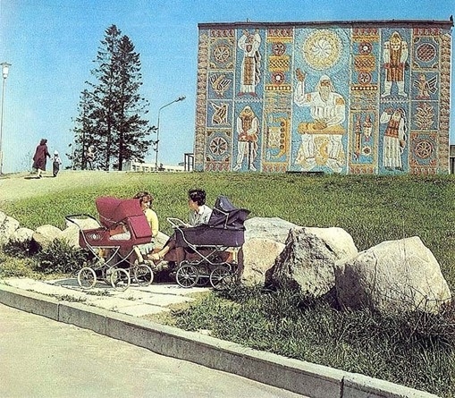 Специалисты провели экспертизу панно «Калевала», которое спасают в Питкяранте