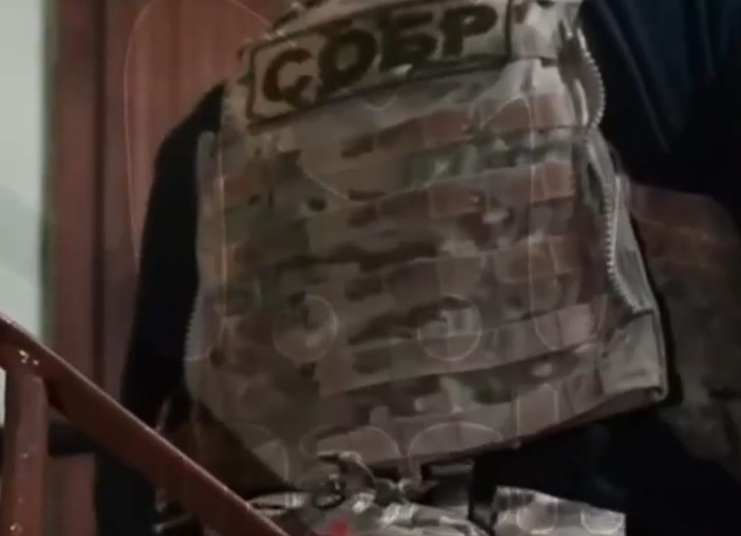 Террориста-наркомана задержал питерский СОБР за поджог вышки связи в Ленобласти