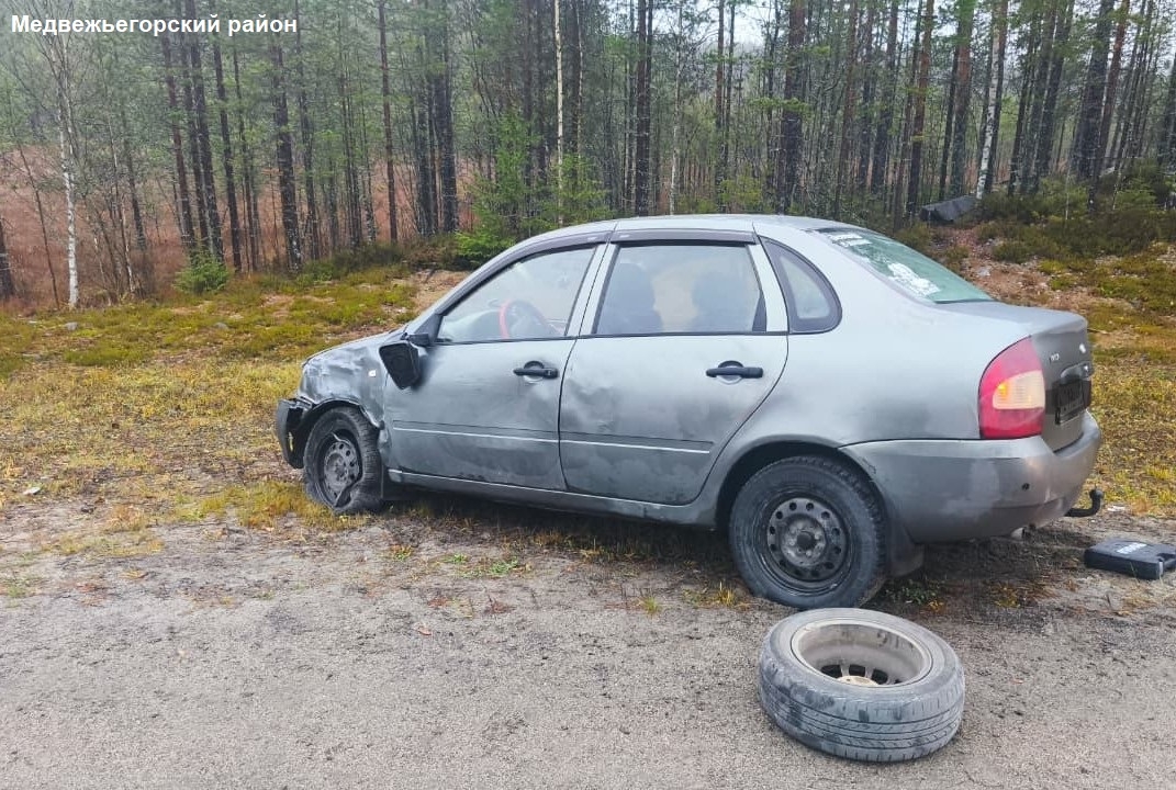 Женщина за рулем легковушки врезалась в иномарку в районе Карелии