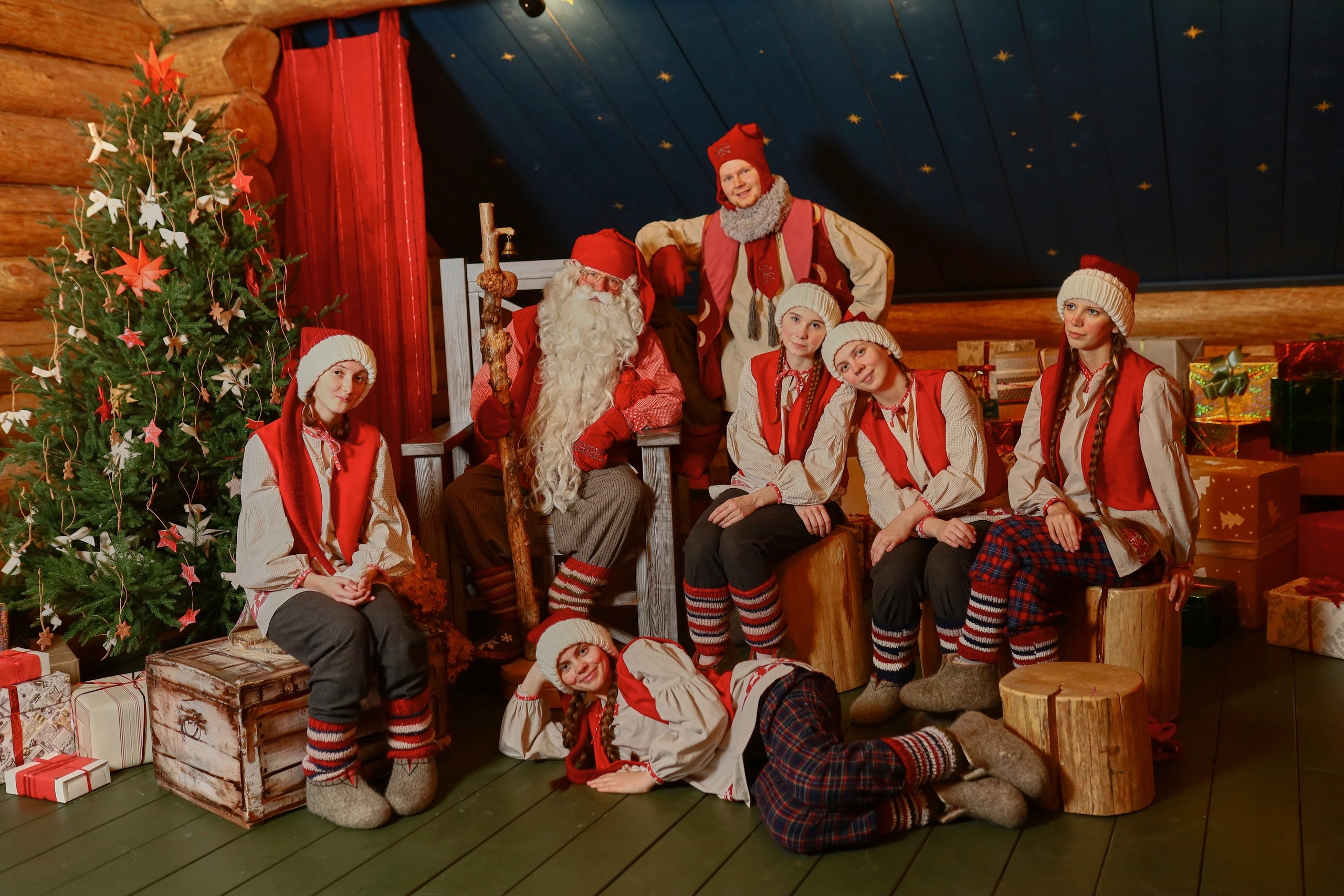 Карельский Дед Халла готовится к встрече с гостями в своем поместье