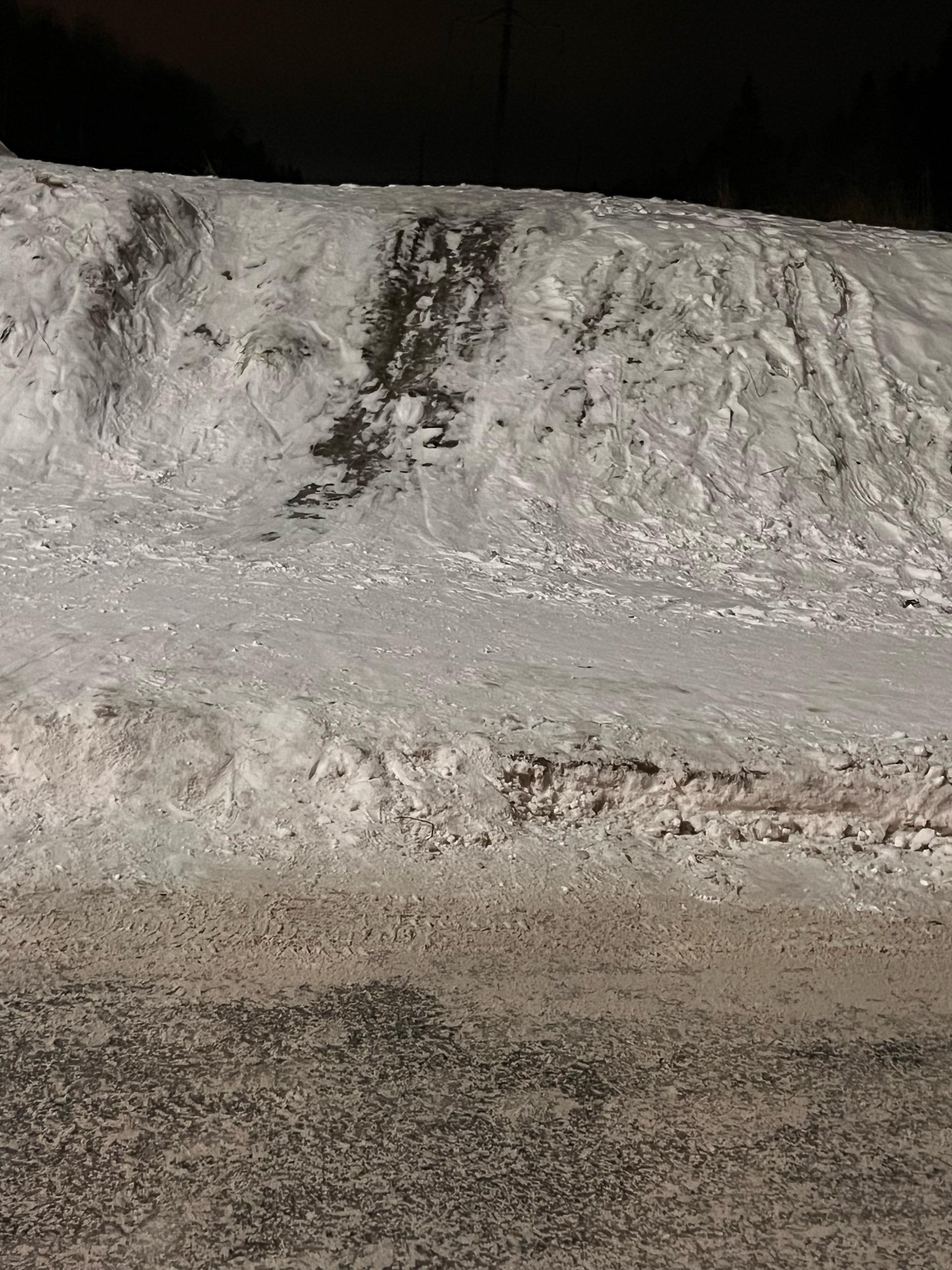 Очередную опасную горку засыпали в новом районе Петрозаводска