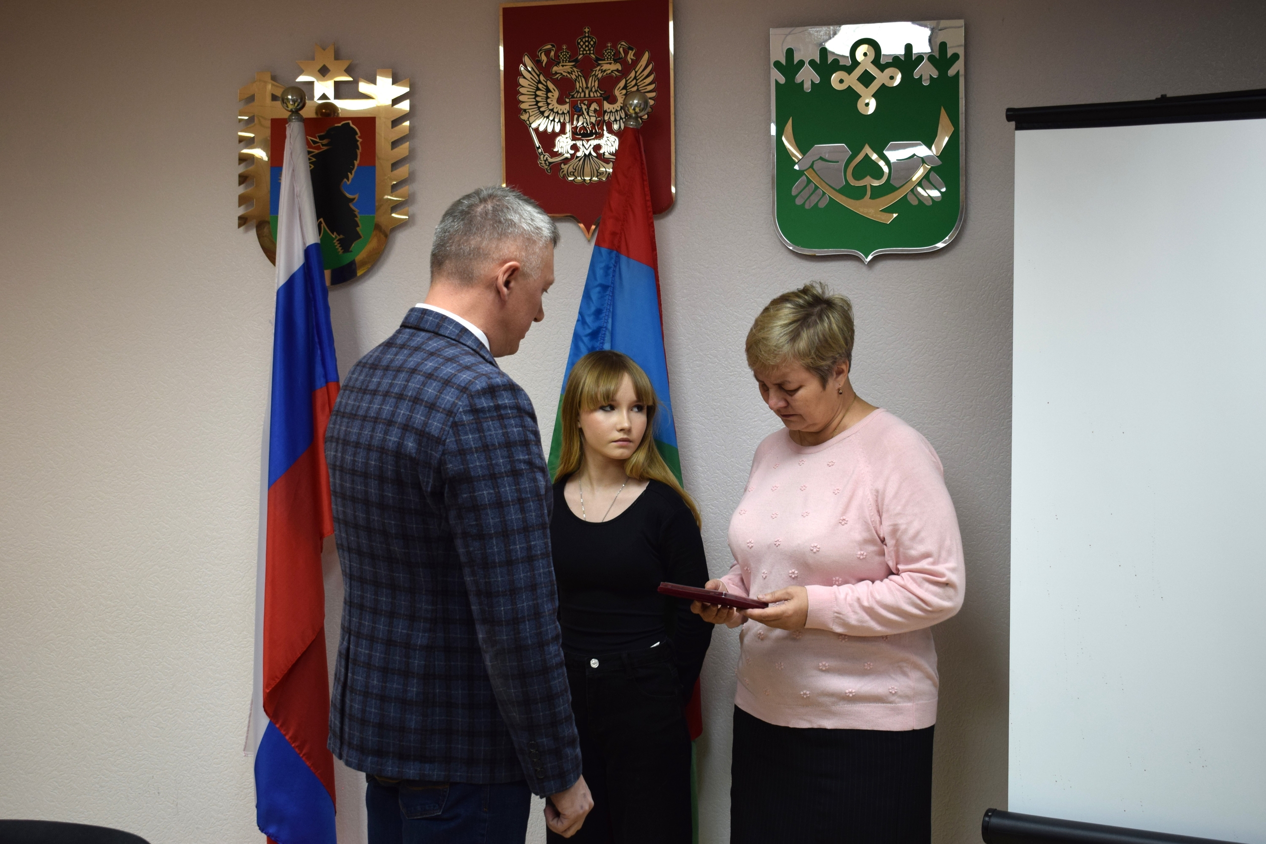 Семье погибшего на СВО костомукшанина передали орден Мужества