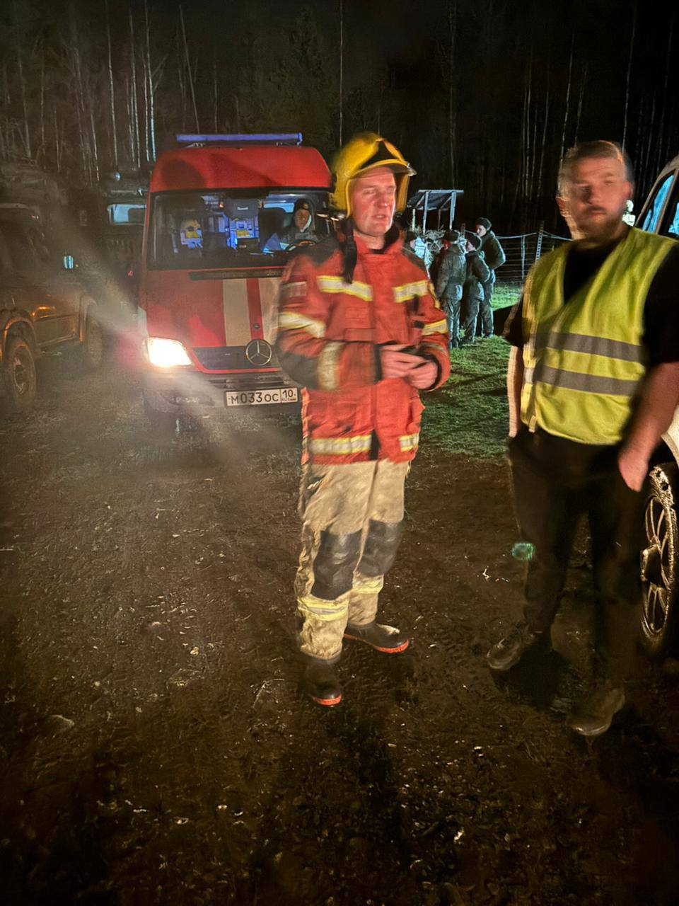 Глава Карелии опубликовал фото с места крушения самолёта