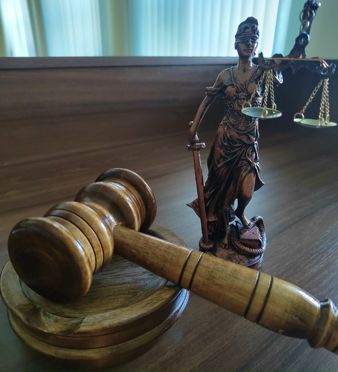 Бывшего главврача больницы в Костомукше будут судить по трем уголовным статьям