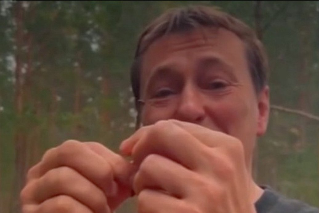 Актер Сергей Безруков нашел страшные знаки на съемках в Карелии