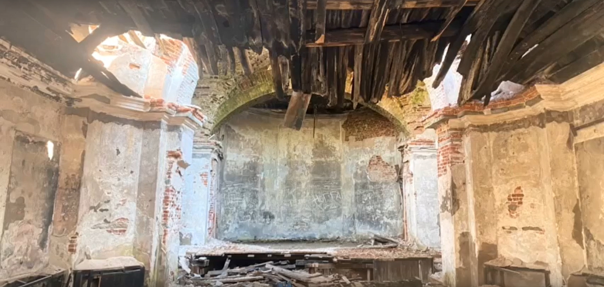 В Карелии объявлен субботник по восстановлению старинного храма