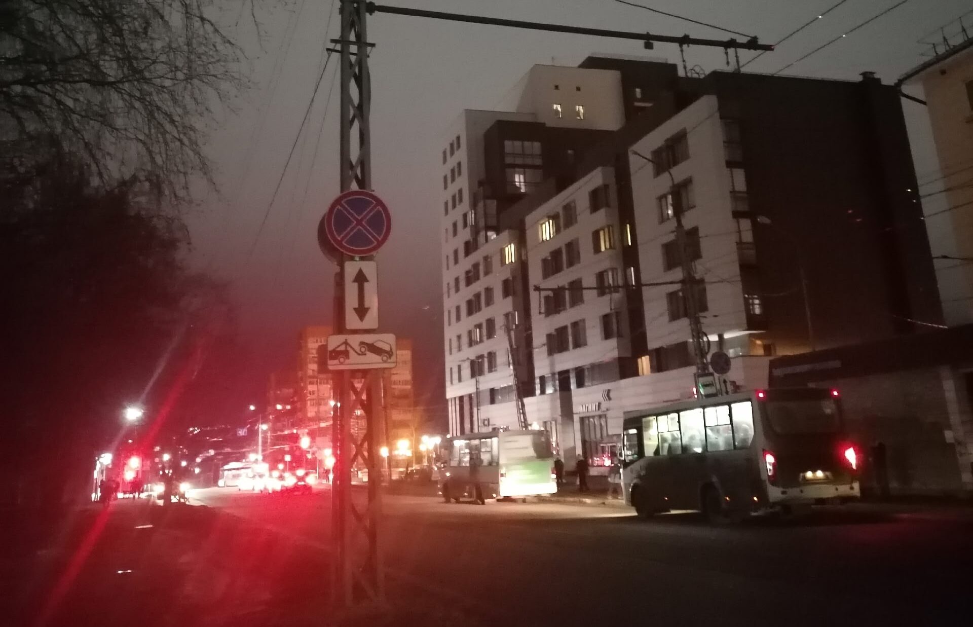 Жители расширенного центра в Петрозаводске ходят на работу «на ощупь»