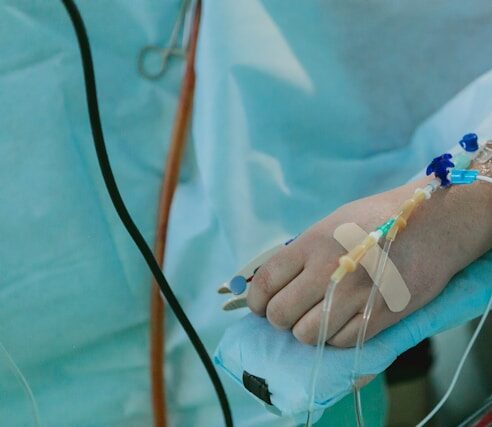 Пострадавшая при пожаре в Петрозаводске беременная женщина находится в реанимации