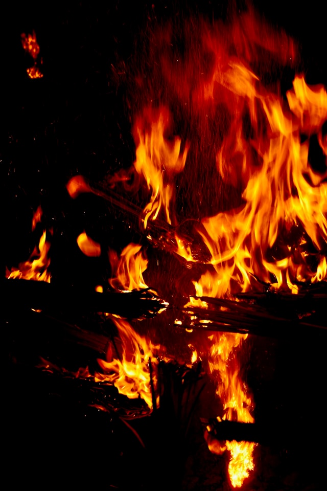 Человек погиб в сгоревшем доме на севере Карелии