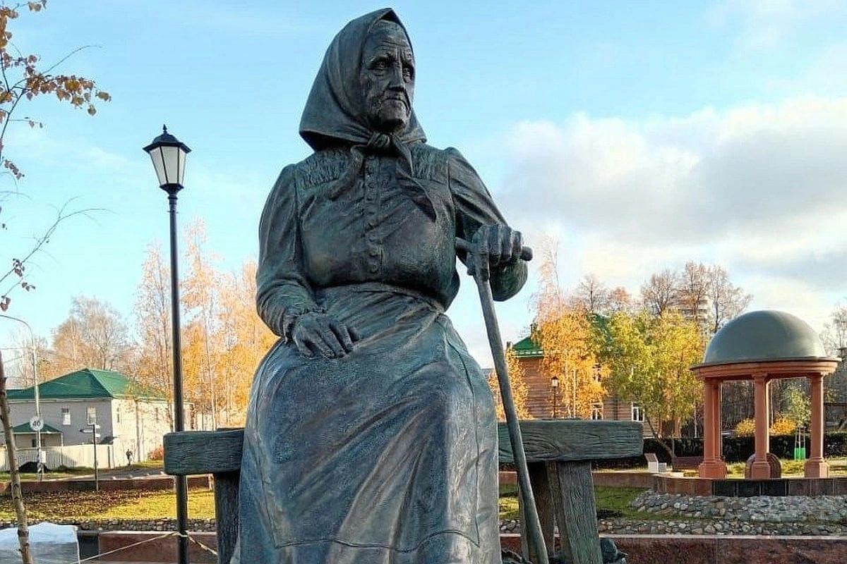 Памятник карельской вопленице в Петрозаводске возмутил церковь