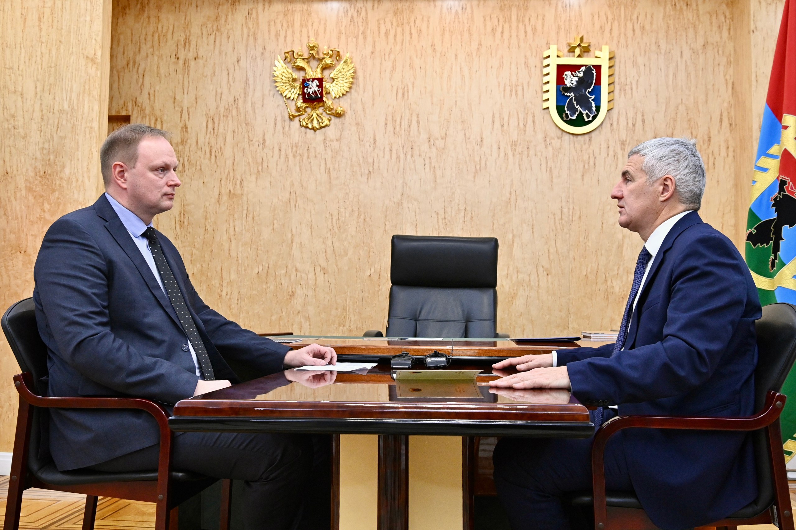 Глава Карелии поставил задачи перед новым руководителем КЭО