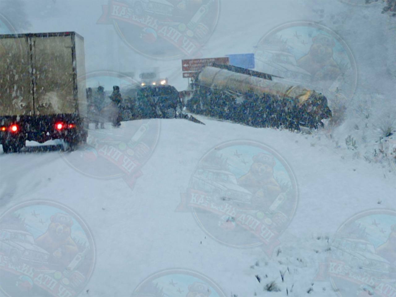 Появились фото смертельной аварии в Лахденпохском районе