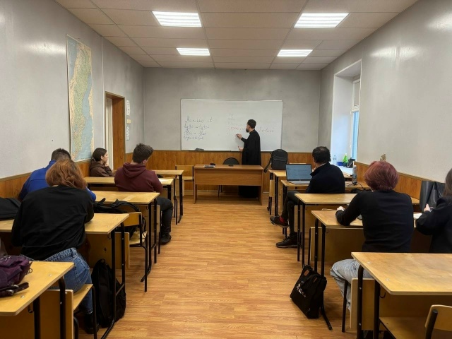 Вечный вопрос о смысле жизни обсудили студенты и священник в Карелии