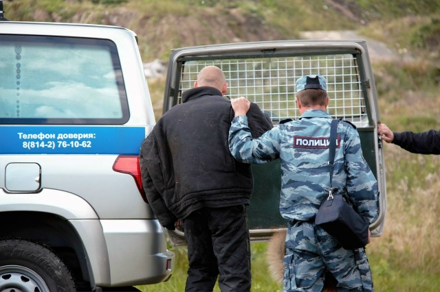 Просьба одолжить деньги переросла в угрозы с ножом: петрозаводчанину грозит до 10 лет колонии