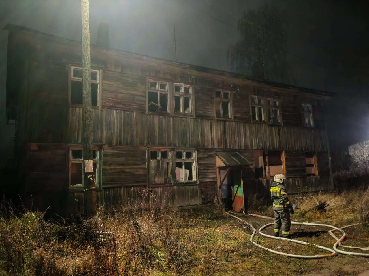 Еще одна двухэтажная заброшка горела в Суоярви