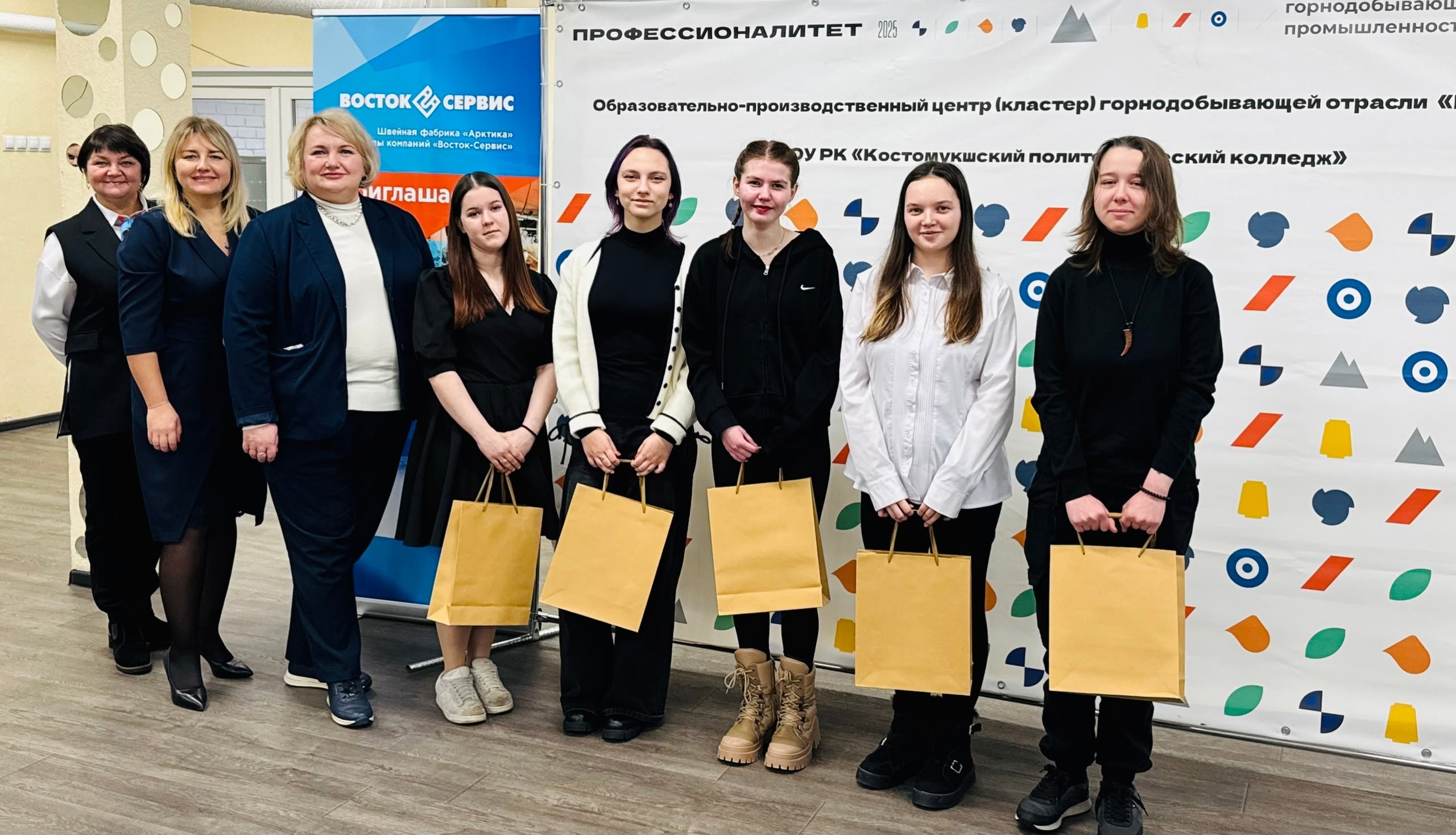 Пять студенток Костомукшского политехнического колледжа получили целевые направления на работу