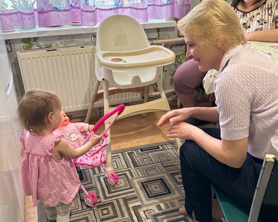 В Карелии появился новый проект выездной помощи семьям с детьми