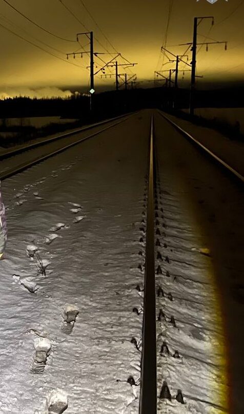 Транспортная полиция разбирается в обстоятельствах смертельного наезда электрички на пьяного мужчину в Сегеже